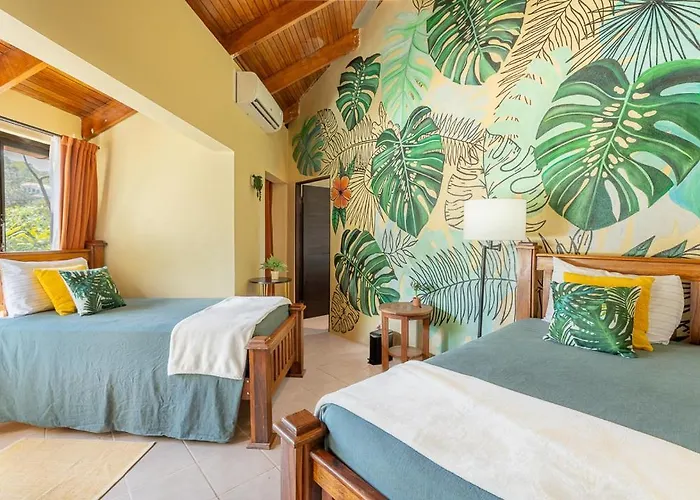 Villa Sunset - Your Sunshine Escape!