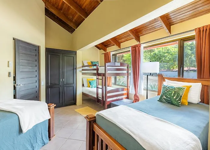 Villa Sunset - Your Sunshine Escape!
